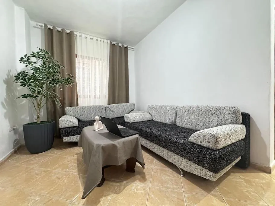 Apartment Spacious And Affordable Tirana Albania